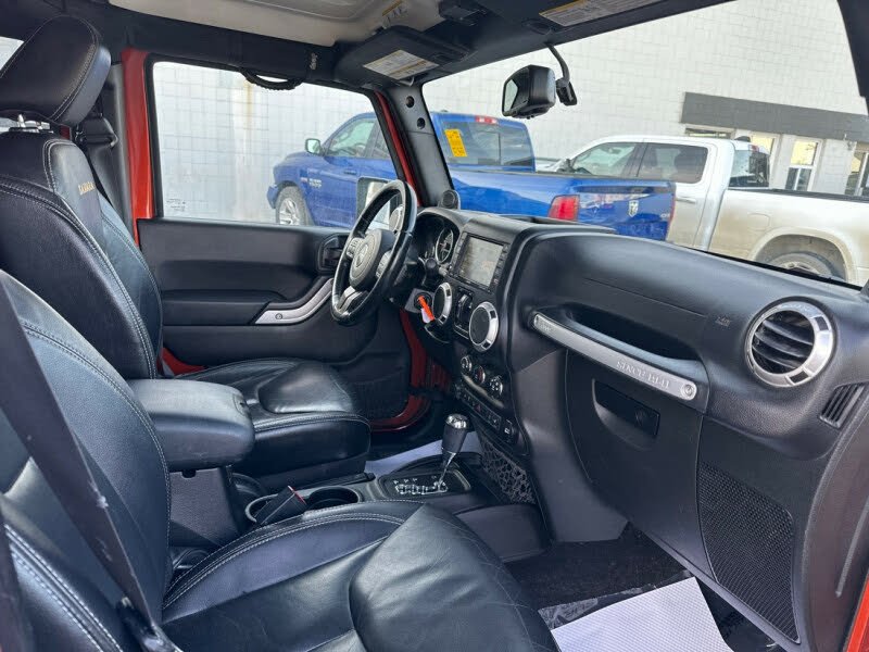 2014 Jeep Wrangler Unlimited Sahara 4WD