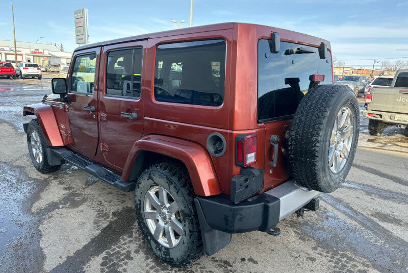 2014 Jeep Wrangler Unlimited Sahara 4WD