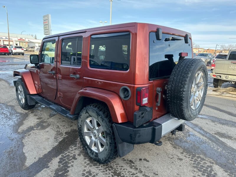 2014 Jeep Wrangler Unlimited Sahara 4WD